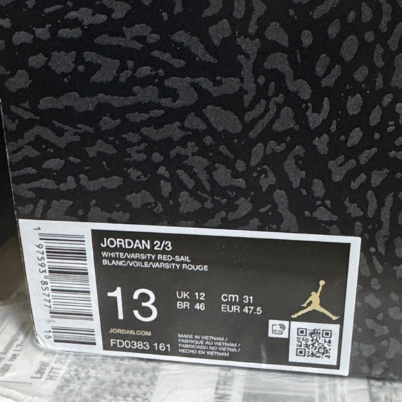 Nike Men's White and Red Sneakers - Picture 7 of 7